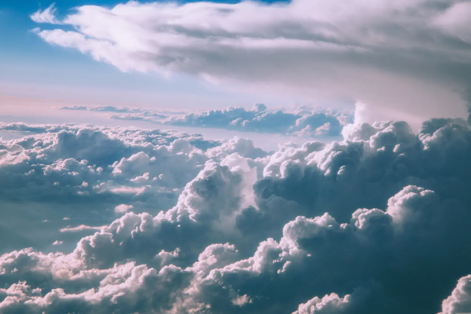 Wolken von Zahnarztpraxis Lotus Dent